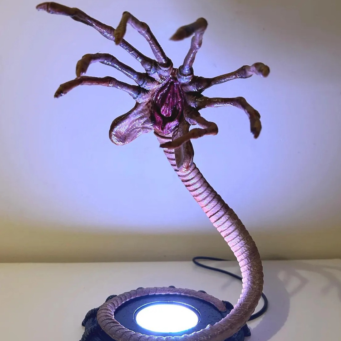 Home Decor Inspo - 외계인 페이스허거 램프 야간 조명, LED